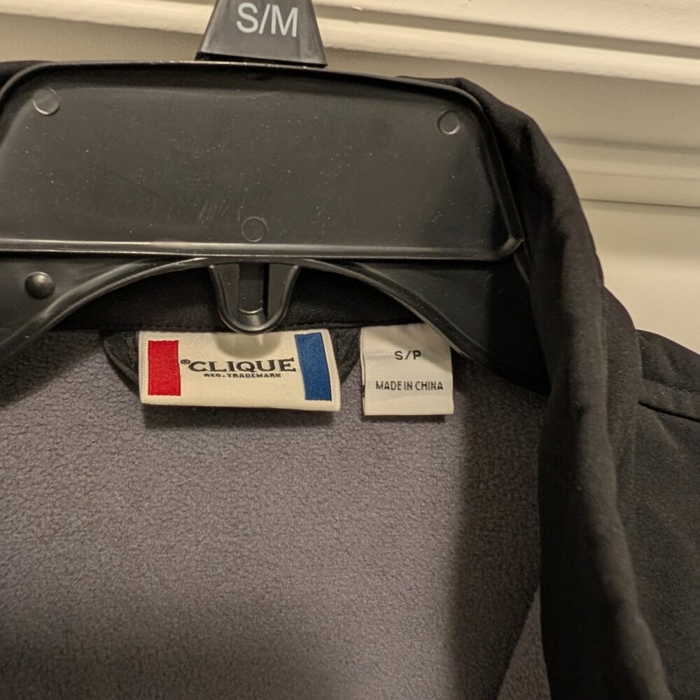 Women's Small Clique Black Zip Up - Picture 4 of 5